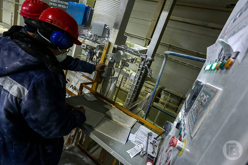 Волгоградских студентов знакомят с профессией на производстве