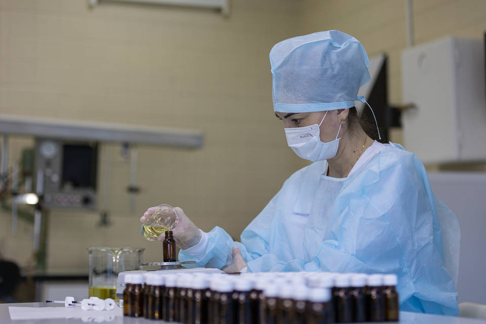 Когда стоит начать ходить к косметологу