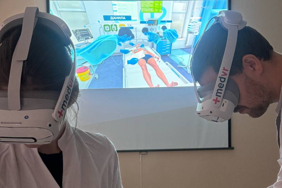 Чудо-очки помогают студентам Волгоградского медуниверситета познавать профессию