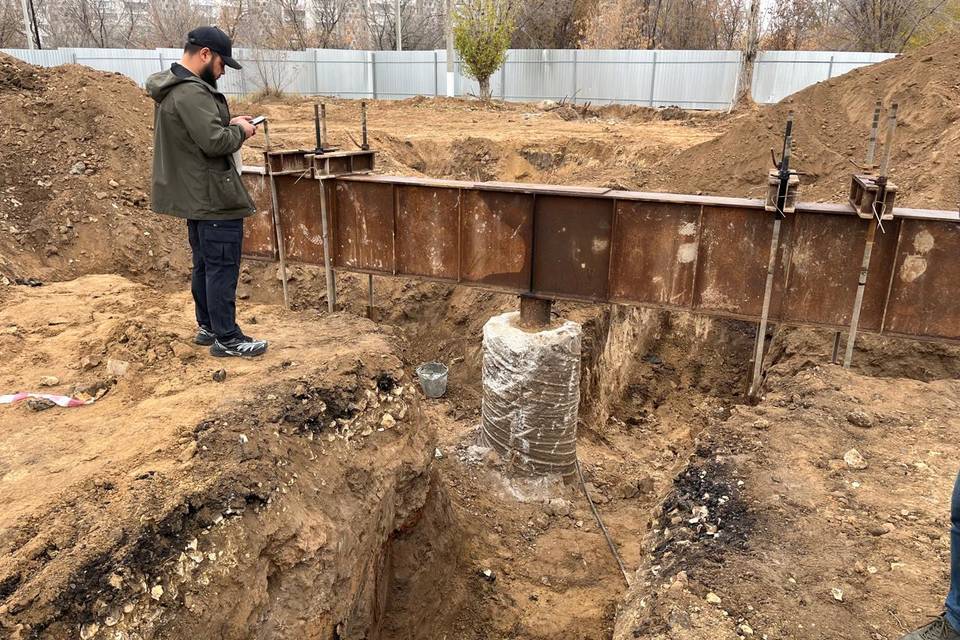 Фундамент для 50-метрового колеса обозрения возводят на юге Волгограда