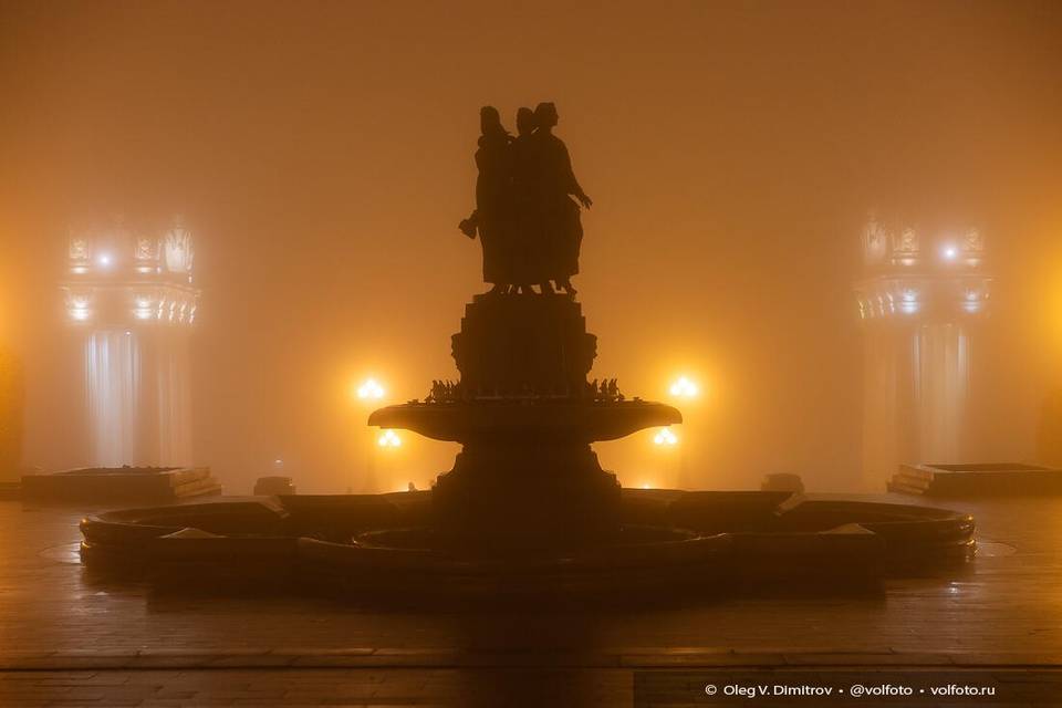 Волгоград утонул в тумане и желтизне: как город проживает ноябрь