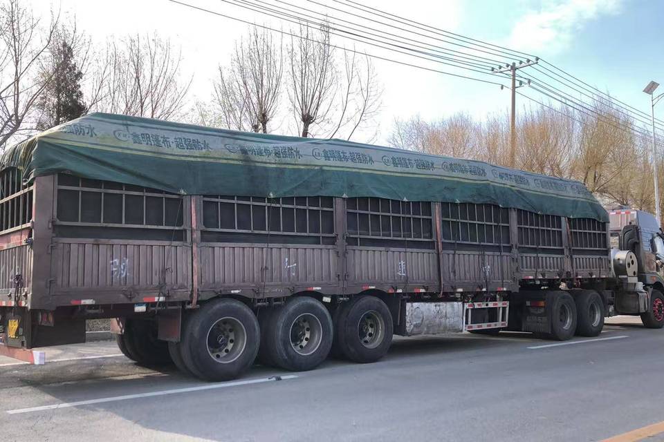 В Волгоград из Китая едут 27 грузовиков с колесом обозрения