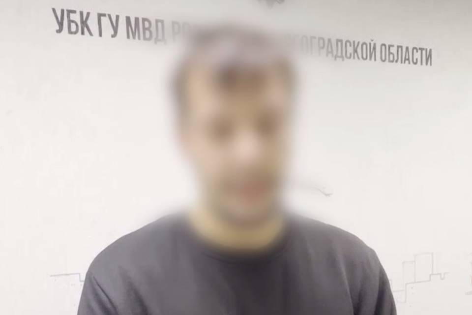 Волгоградец сознался в рассылке детской порнографии