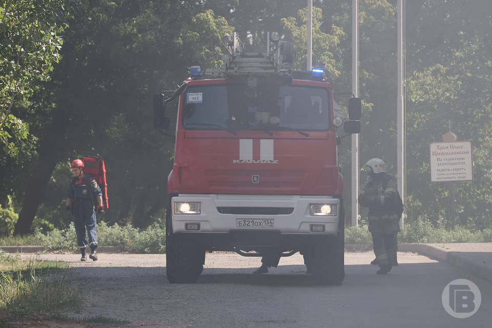 1,5 часа тушили пожар под Волгоградом