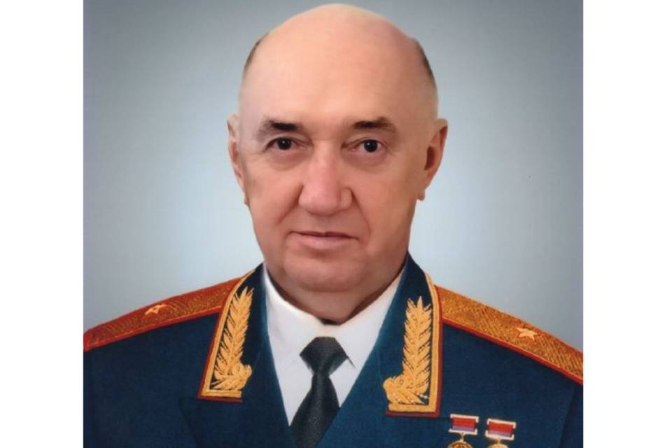 В Волгограде прощаются с генерал-майором Владиславом Сафоновым