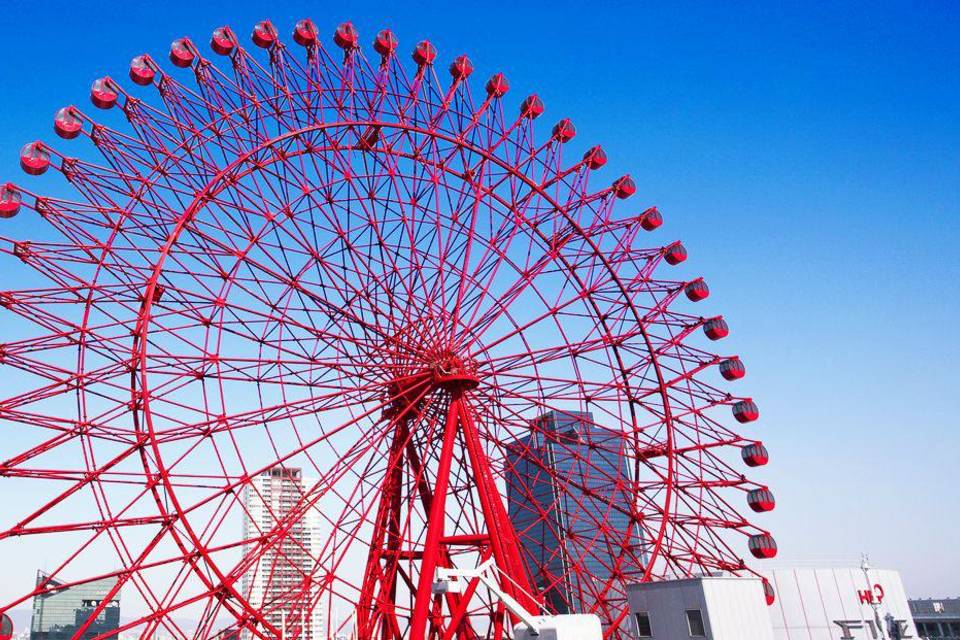 Колесо обозрения в Волгограде перекрасят в красный цвет и назовут «Красное Солнце»