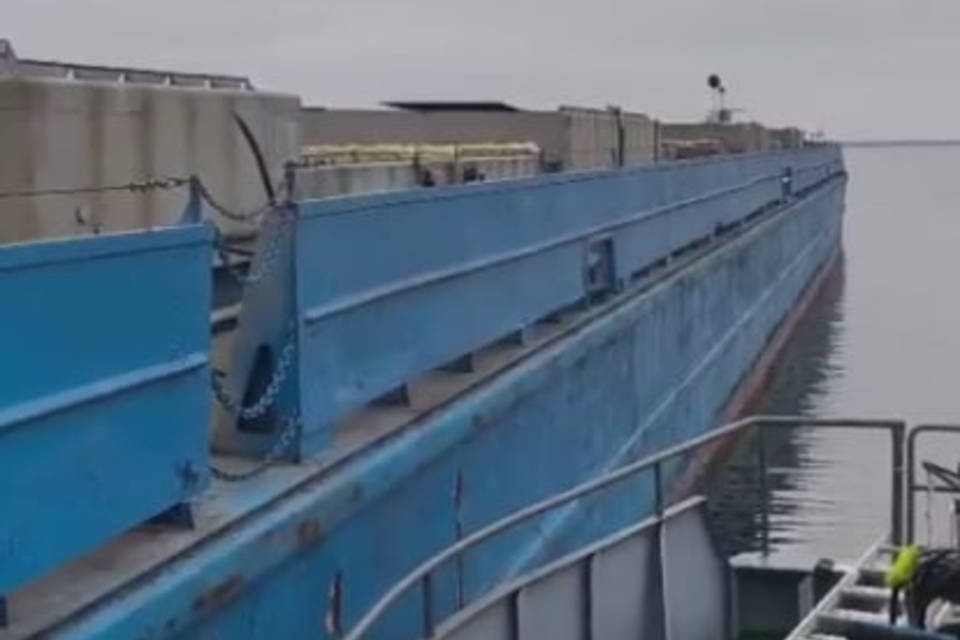 Судно, севшее на мель под Волгоградом, планируют «спасать»