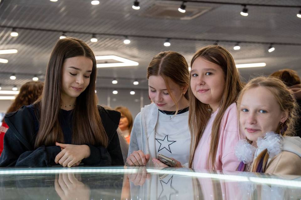 Более ста волонтеров объединились в лагере «Авангард» под Волгоградом