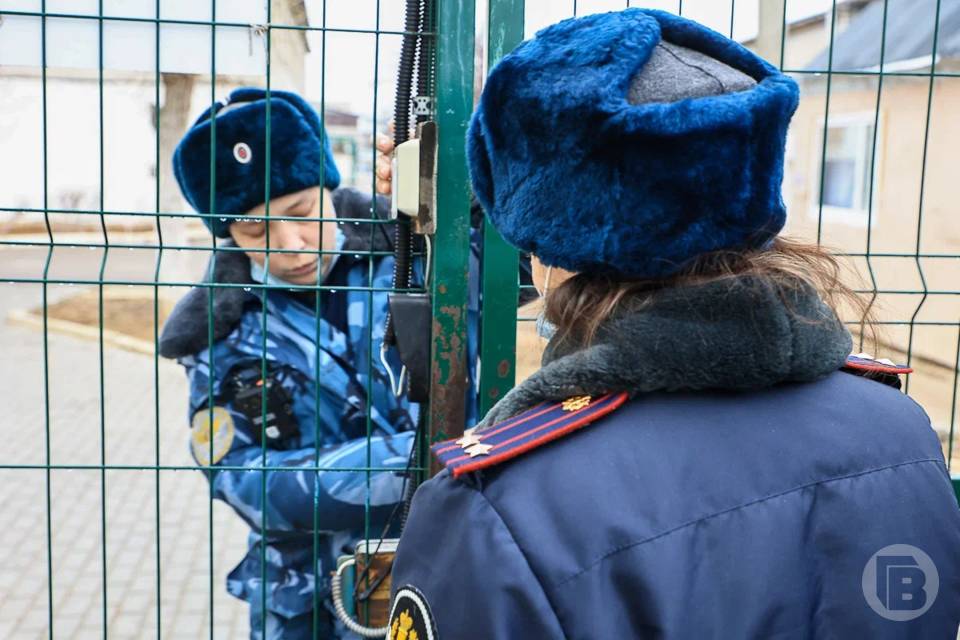 Волгоградцы обсуждают жалобы заключенных ИК на вымогательства