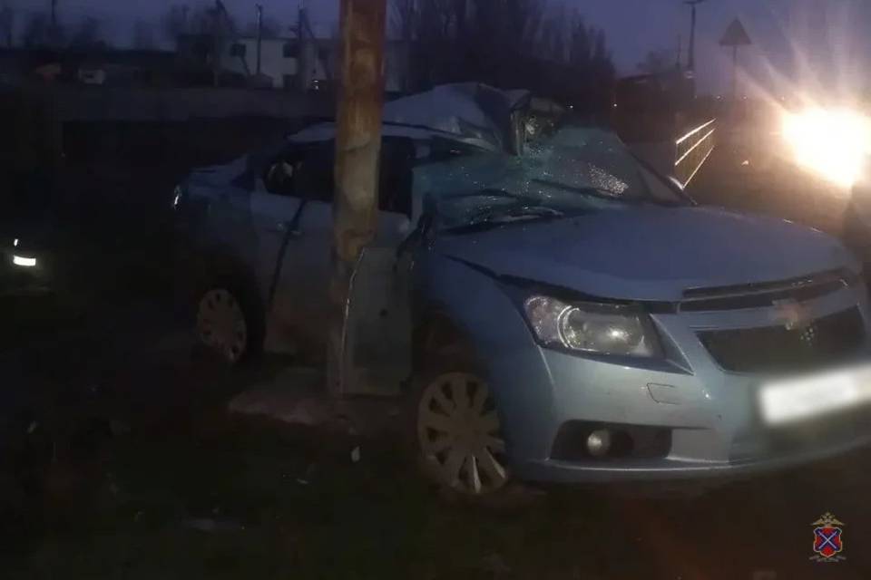 Пьяный водитель врезался в газовую трубу в Волжском