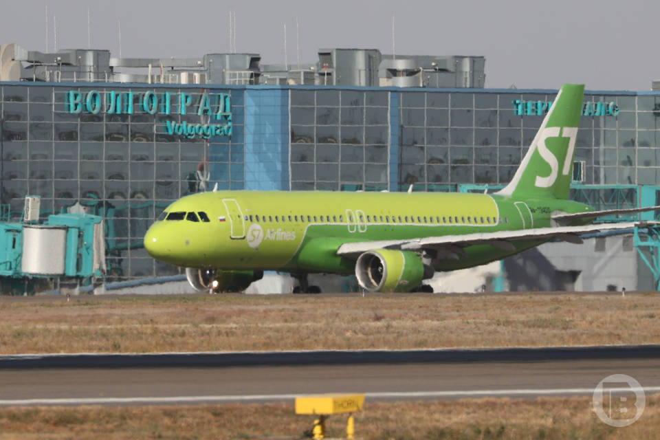 Закрытый на 8 часов аэропорт Волгограда вернулся к работе