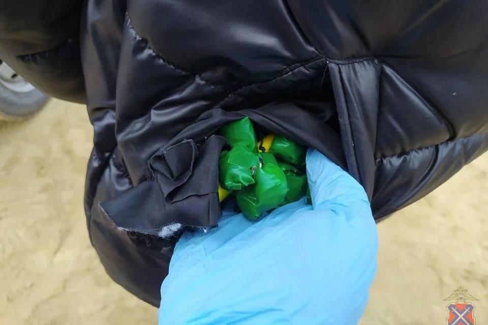 Подросток из Камышина подозревается в более 50 эпизодах сбыта наркотиков