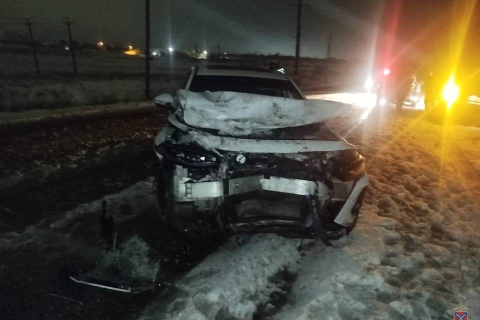 Грузовик смял «китайца» под Волгоградом