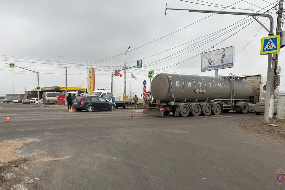 Пятеро пострадали в ДТП на юге Волгограда