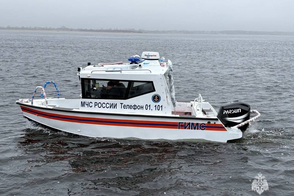 Новый катер РПК-640 поступил на вооружение спасателей Волгоградской области