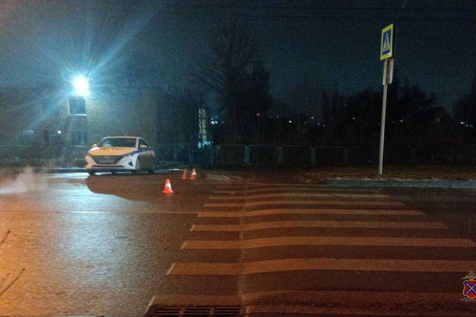 В Волжском 15-летний подросток пострадал в ДТП на переходе