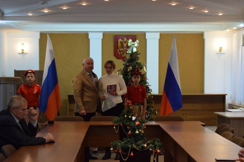 Боевые награды передали семьям погибших бойцов СВО из Волгоградской области