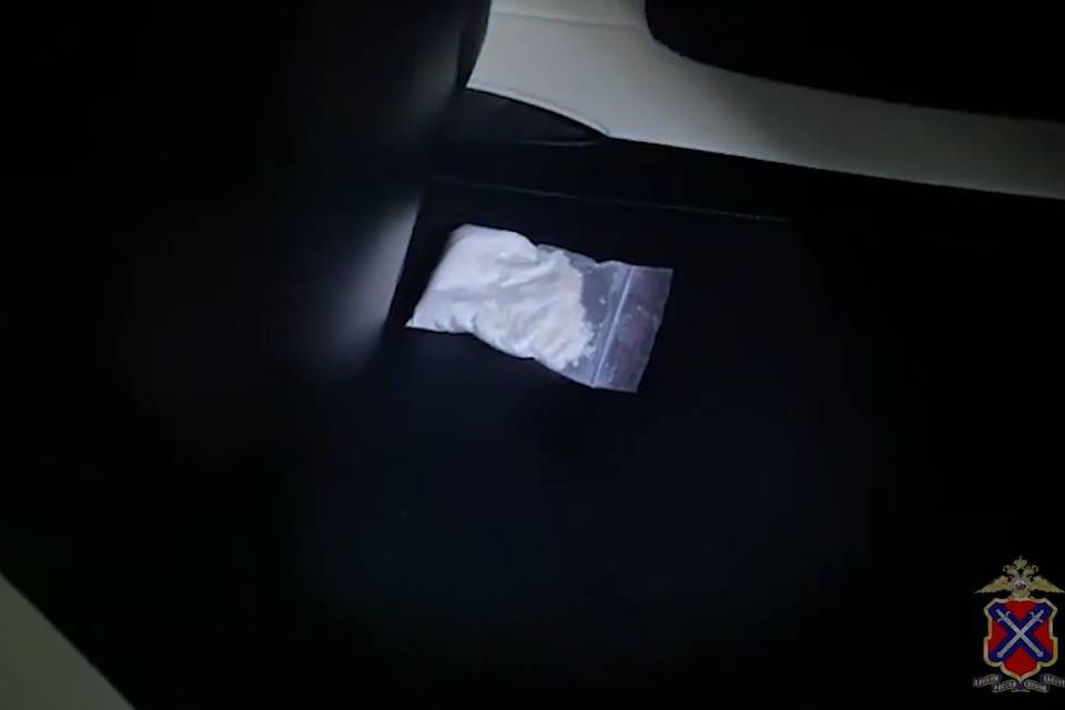 На посту ДПС под Волгоградом поймали наркосбытчика