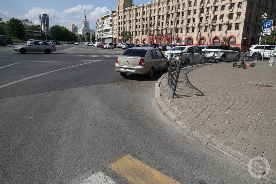 92-й бензин подешевел в Волгограде под Новый год