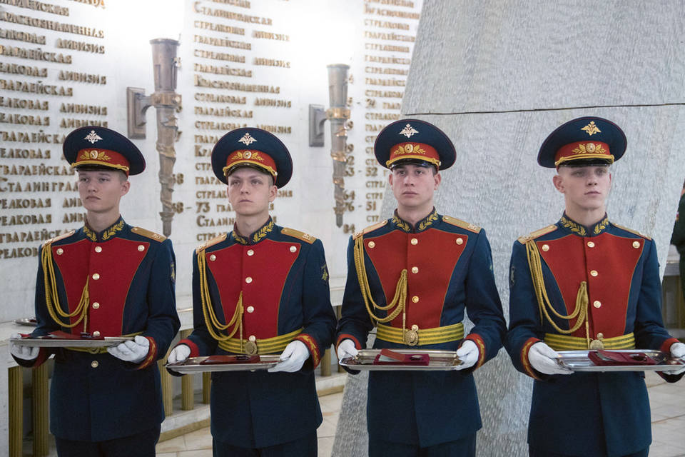 В Волгограде участникам СВО вручили ордена и медали