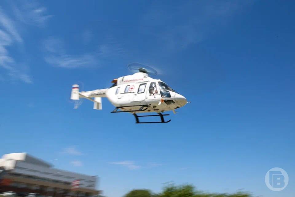 Волгоградская санавиация спасла ребенка с ожогами и мужчину с инфарктом 1 января