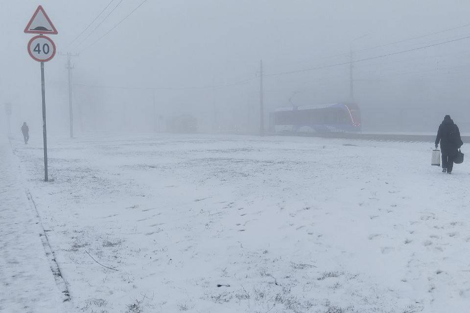 Плотный туман окутал Волгоград
