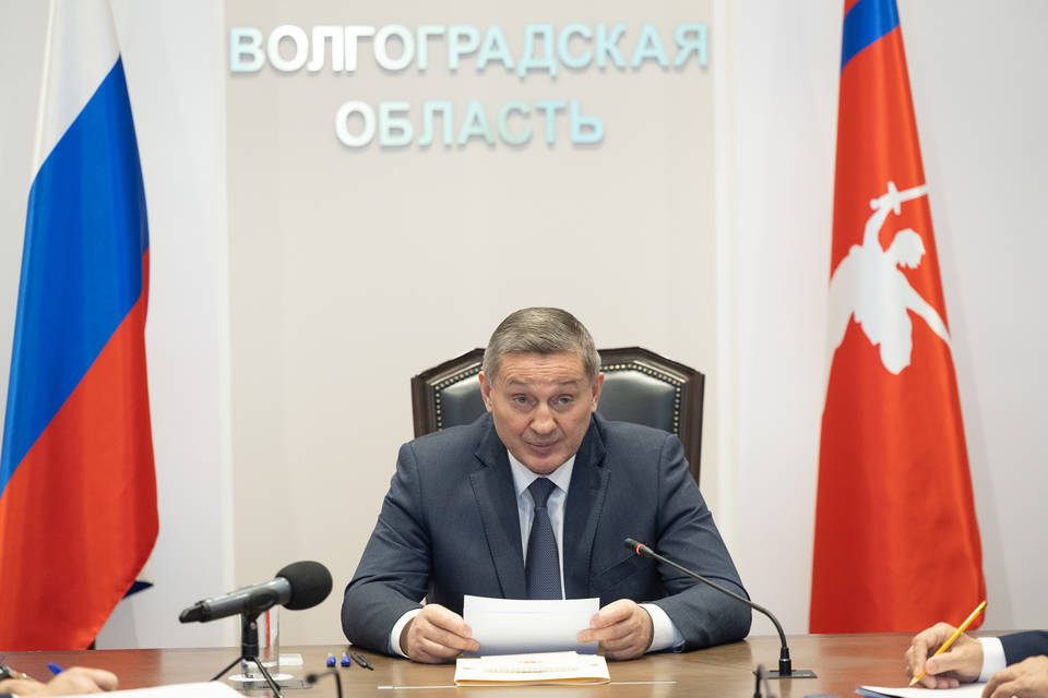 Андрей Бочаров потребовал обеспечить готовность сил и средств к осложнению погодных условий