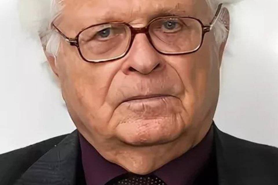 В Волжском не стало легендарного профессора Вячеслава Мейдера