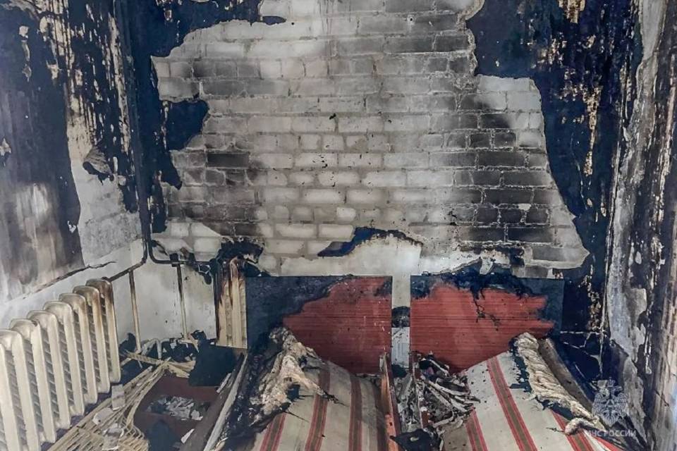 В Волгограде  пожар в квартире вспыхнул из-за кипятильника