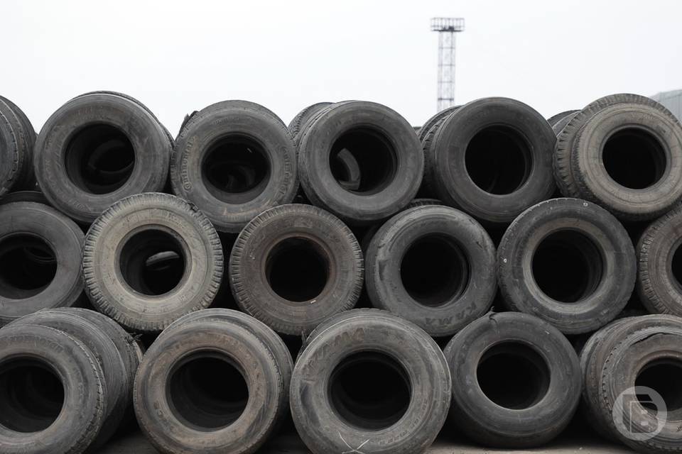 Волгоградца обманули при покупке автомобильных шин