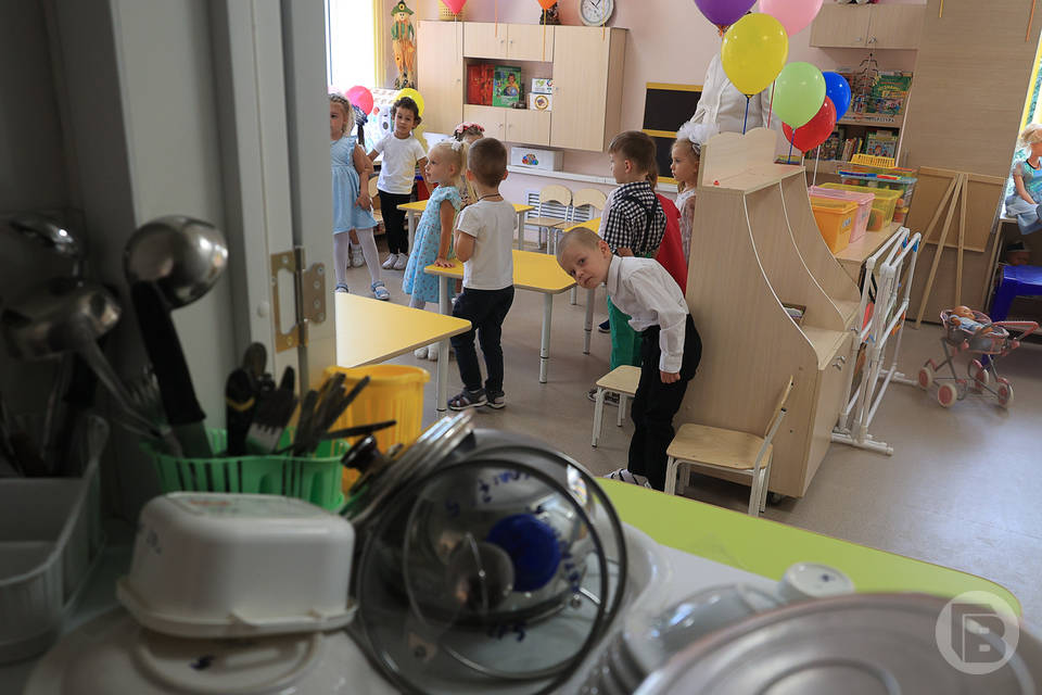 В Волгограде работу детсадов могут продлить до 20:00