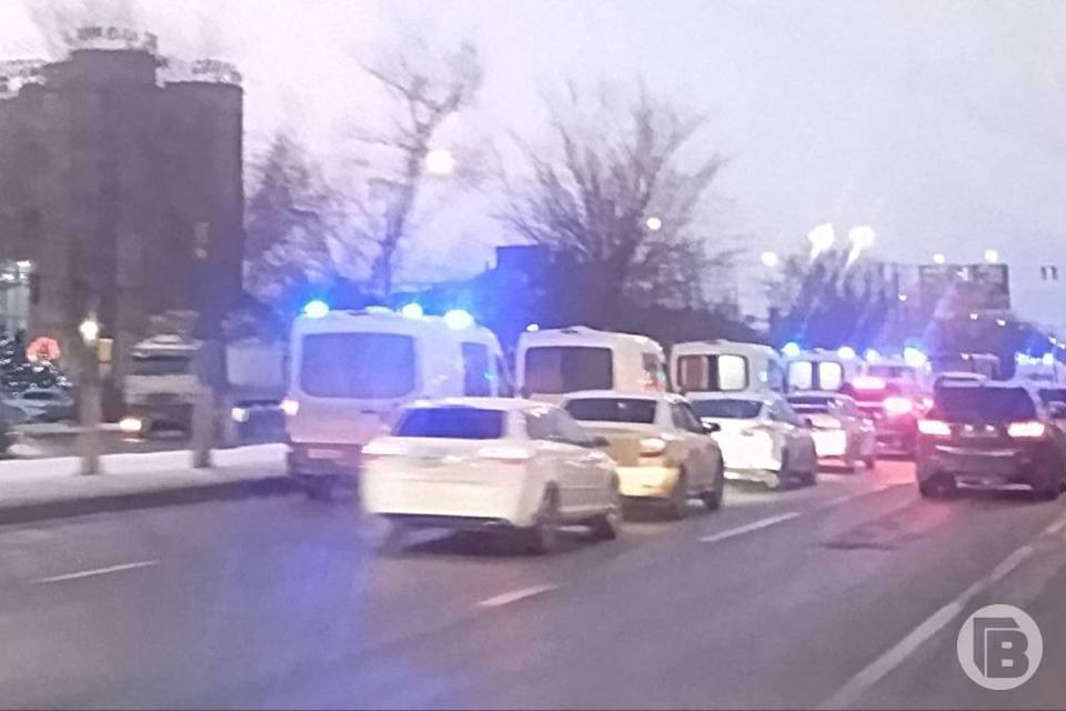 В Волгограде заметили колонну машин скорой помощи