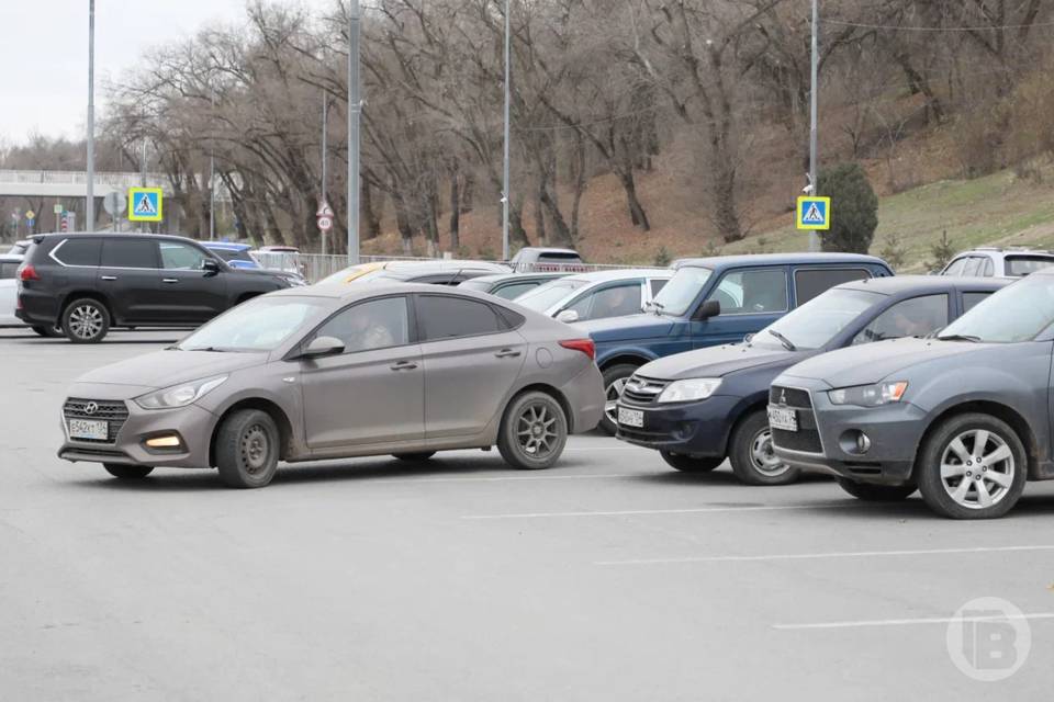 30 штрафов на 70 тысяч оплатил волгоградец после ареста авто