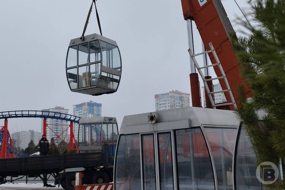 Колесо обозрения демонтировали и вывезли из главного парка Волгограда