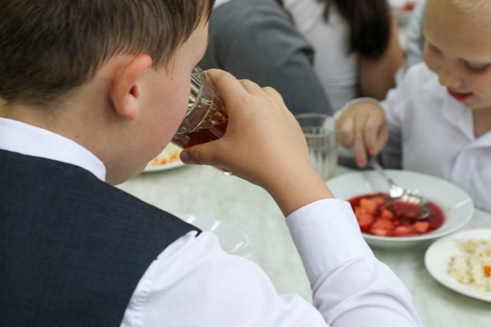 ОНФ проверяет школу в Волгоградской области после сообщений о холодной еде