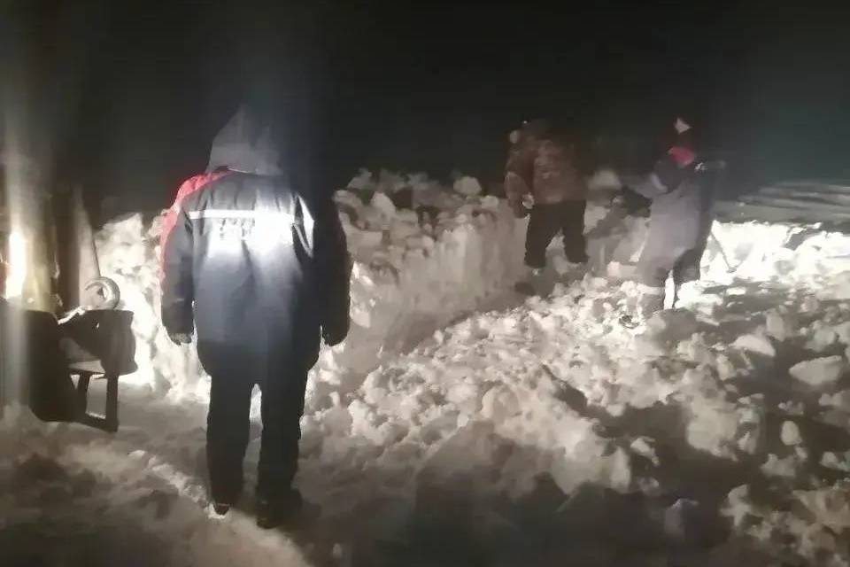 Волгоградские энергетики восстанавливали поврежденные объекты всю ночь