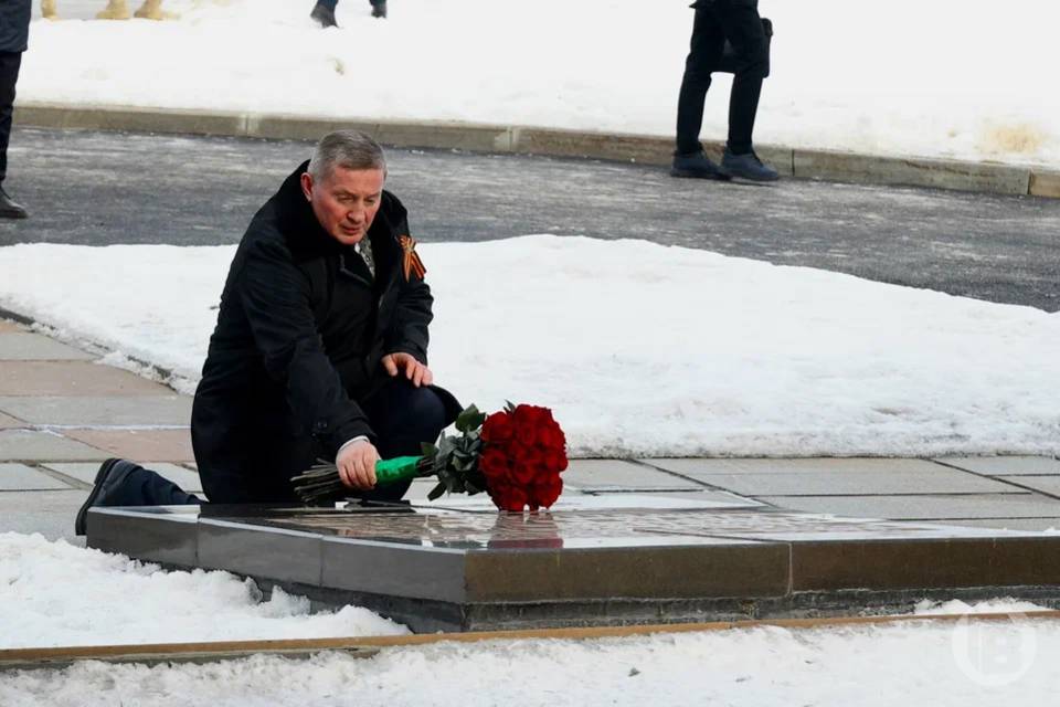 2 февраля на Мамаевом кургане почтили память защитников Сталинграда