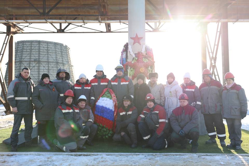 Память защитников Сталинграда почтили сотрудники «Красного Октября» в Волгограде
