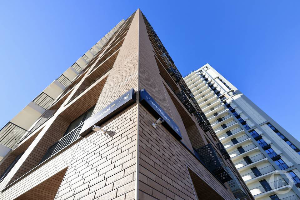 Виды фасадных панелей под кирпич