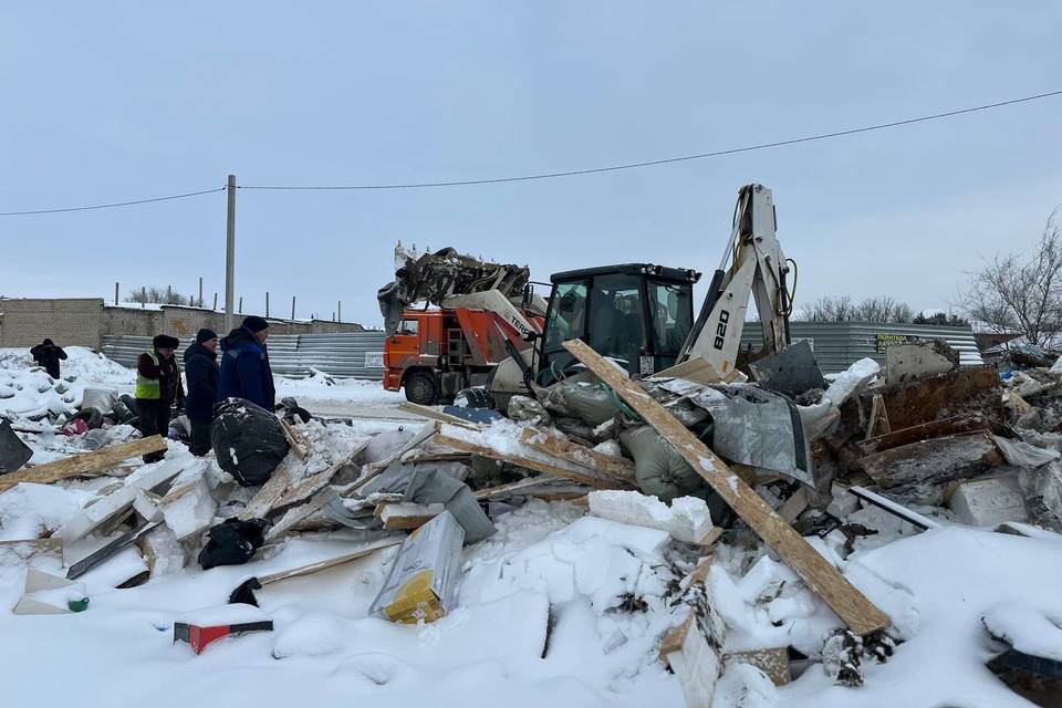 Свалку объемом 500 "кубов" ликвидируют на севере Волгограда