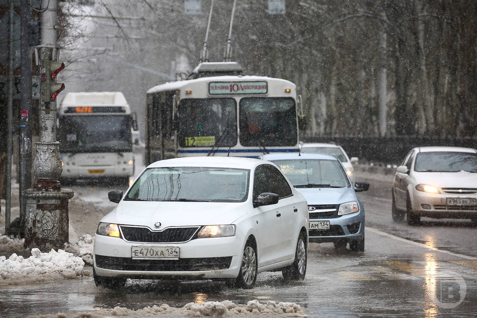 Неправильный разворот привел к ДТП в Волгограде