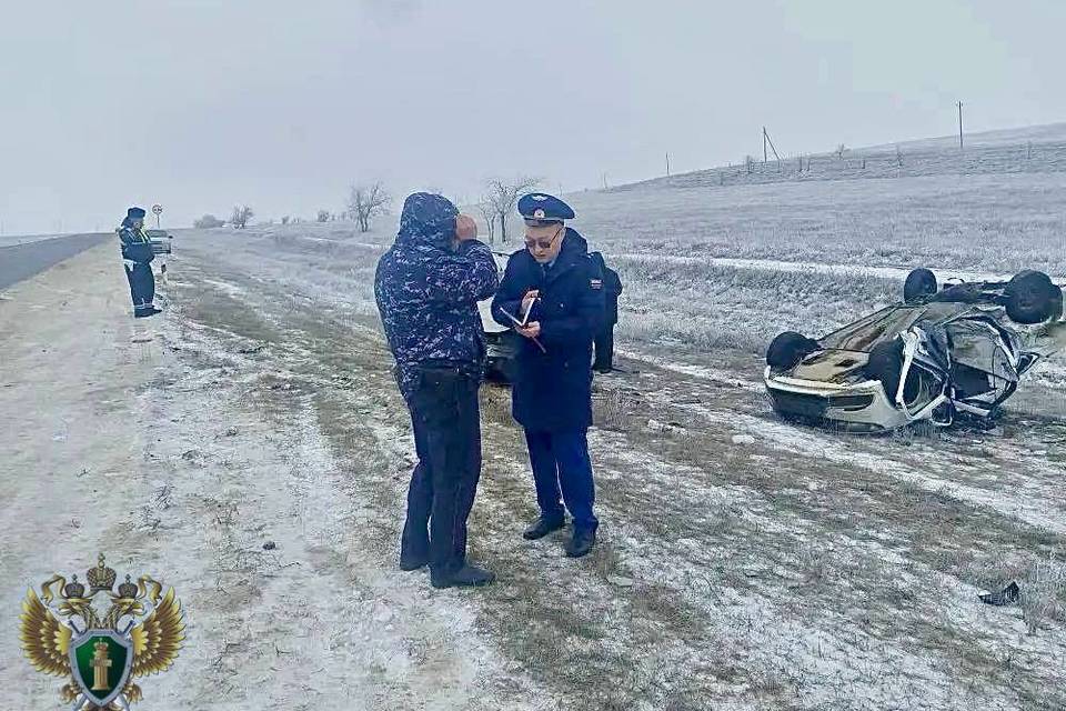 Прокуратура проверяет гибель трех волгоградцев в ДТП под Элистой