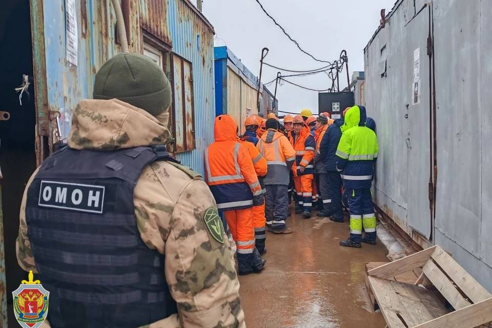 Силовики искали тайники и места запуска беспилотников под Волгоградом