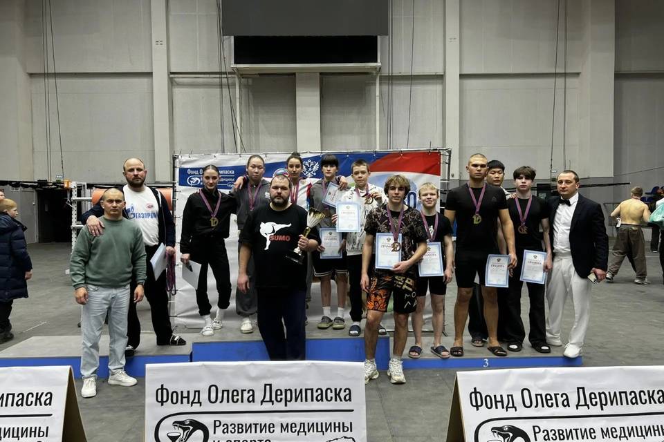 18 наград завоевали волгоградские сумоисты на зональных соревнованиях