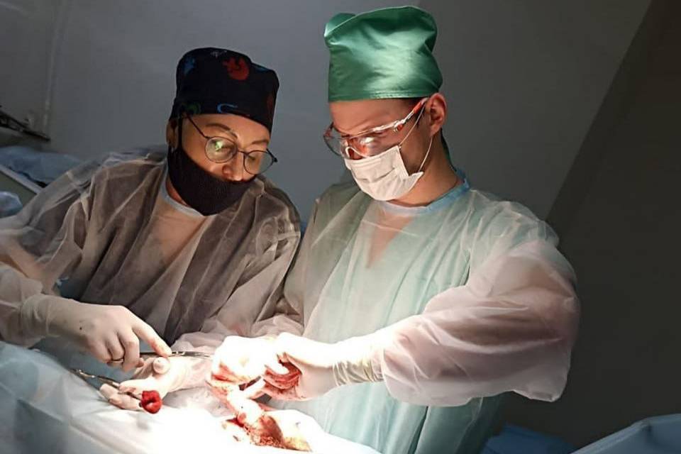 Президент наградил хирурга из Волгограда за помощь бойцам