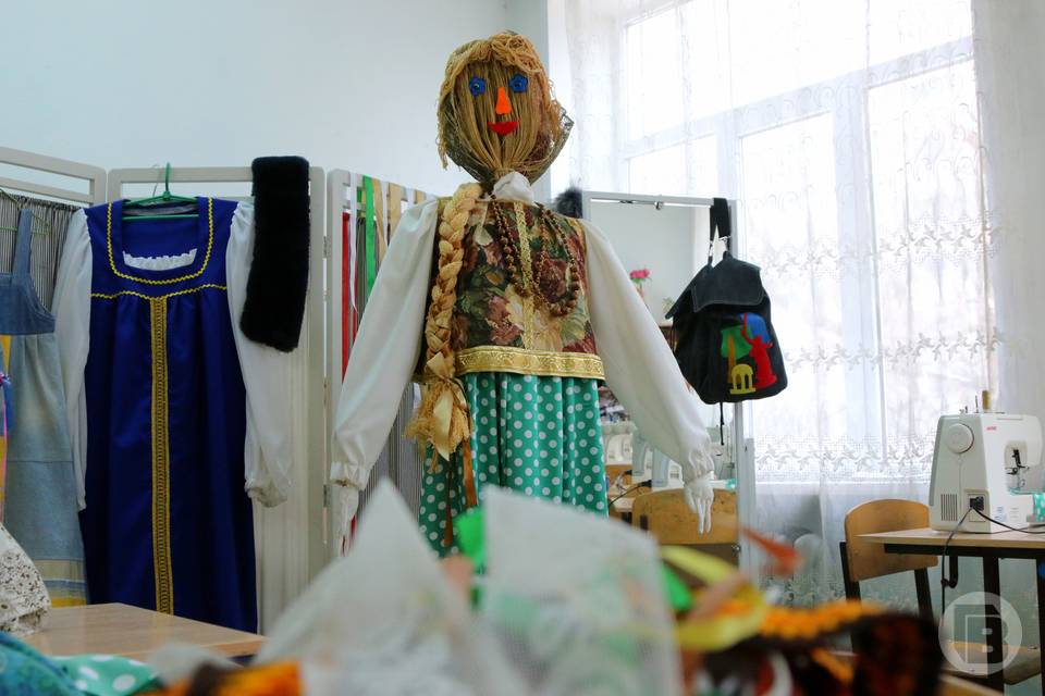 МОУ Волгограда участвуют в ежегодном конкурсе на лучшую масленичную куклу «Масленица – Краса 2026»