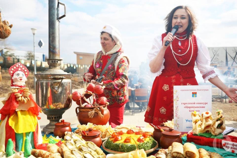 Блинный забег, покорение столба, чучело: как отметят Масленицу в Камышине