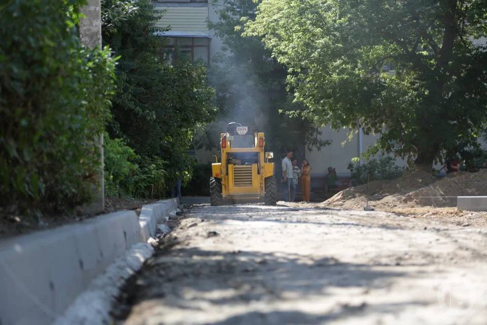 В Волгограде ищут подрядчика для ремонта внутриквартальных проездов