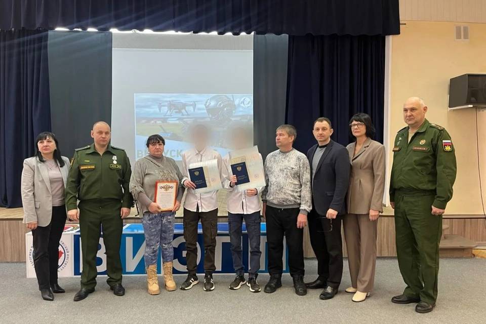 Два выпускника колледжа ВИЭПП отправились на службу в войска беспилотных систем