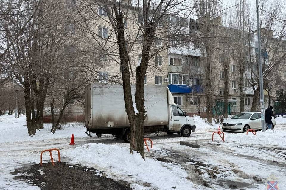 «Газель» насмерть задавила пенсионерку в Волгограде